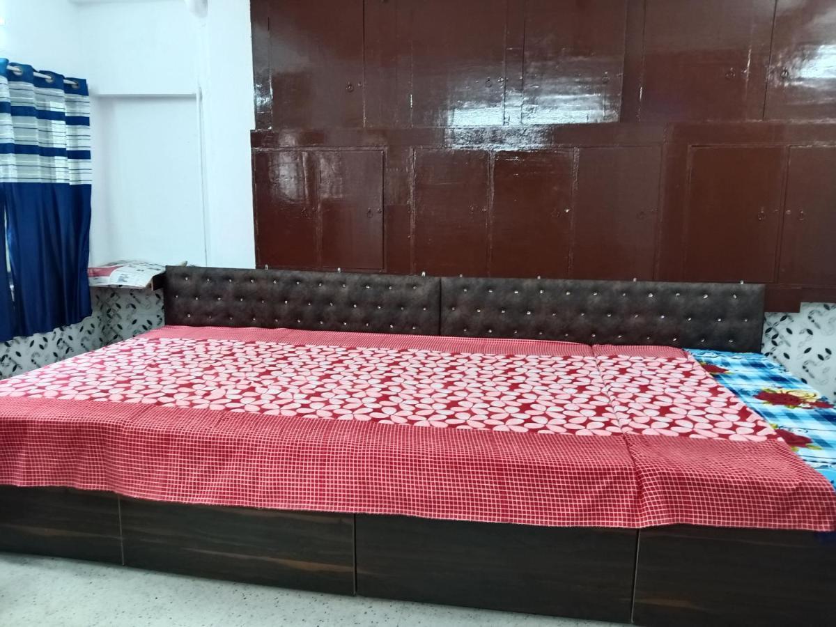 Chinta Haran Rest House Deoghar Phòng bức ảnh