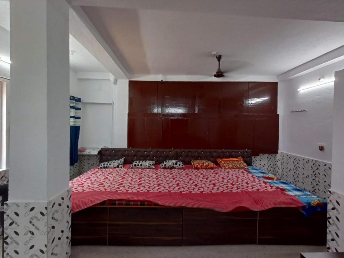 Chinta Haran Rest House Deoghar Phòng bức ảnh