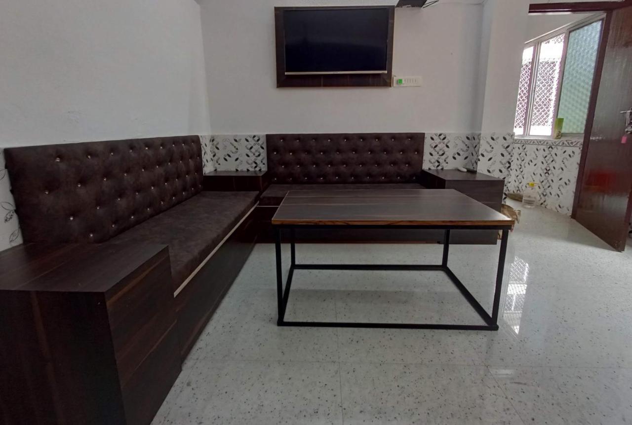 Chinta Haran Rest House Deoghar Ngoại thất bức ảnh
